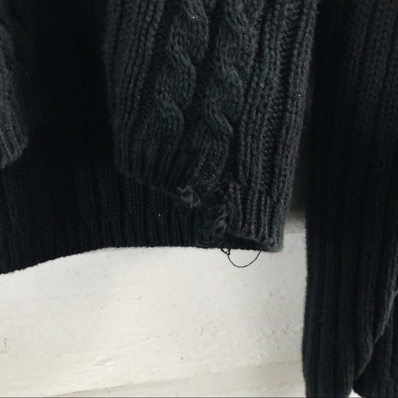 ❌SOLD❌Vintage cropped cable knit Sweater - Picture 5 of 7